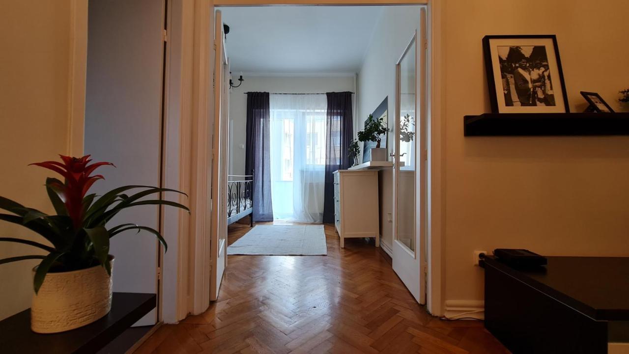 Apartment 19 Boekarest Buitenkant foto